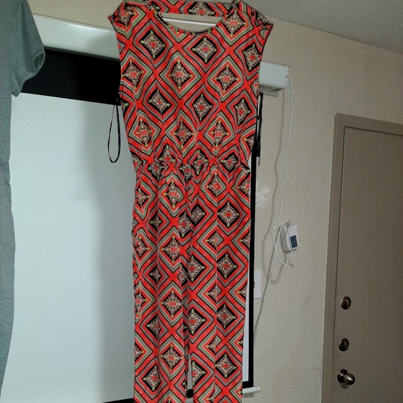 Patterned Jumpsuit - Picture 1 of 8